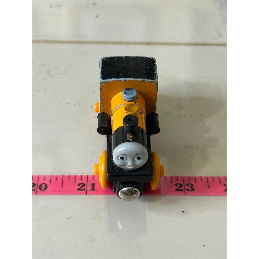 Thomas & Friends Wooden Railway Dash Engine Learning Curve YellowTrain 1591TF100